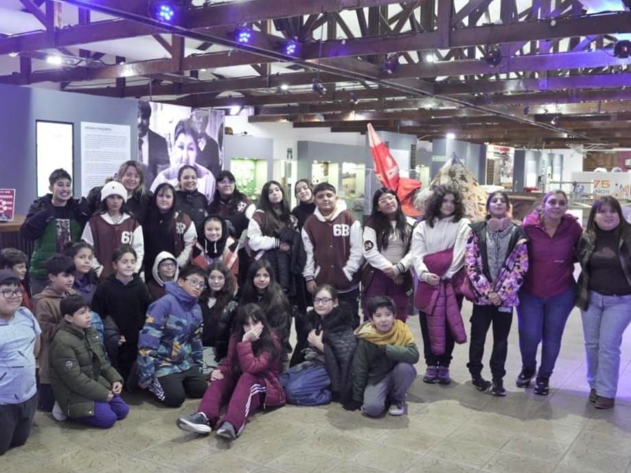 EL MUNICIPIO RECIBIÓ A ESTUDIANTES DE USHUAIA EN UN RECORRIDO HISTÓRICO Y CULTURAL POR RÍO GRANDE
