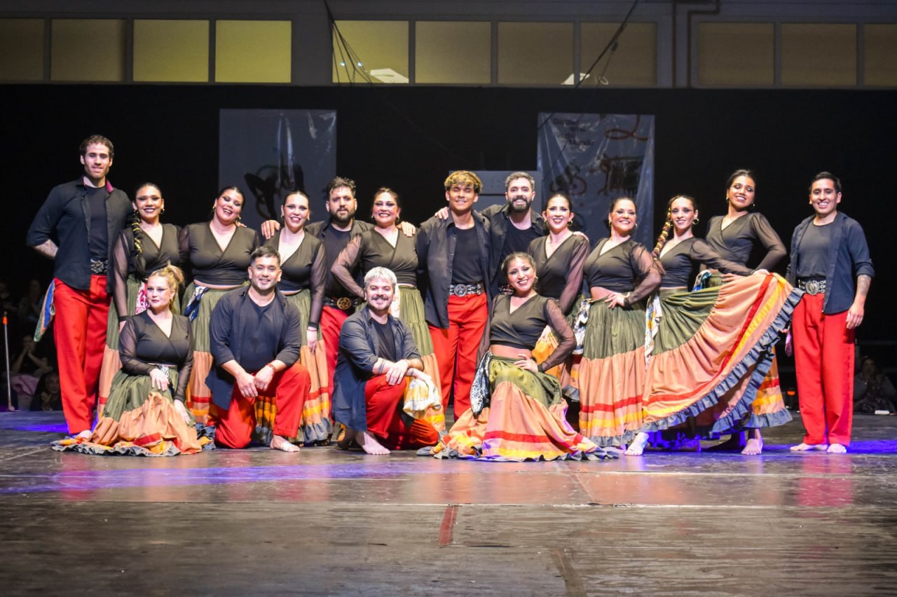 CON MULTITUDINARIA PARTICIPACIÓN SE REALIZÓ LA PRIMERA EDICIÓN DE “DANZAS EN EL FIN DEL MUNDO”