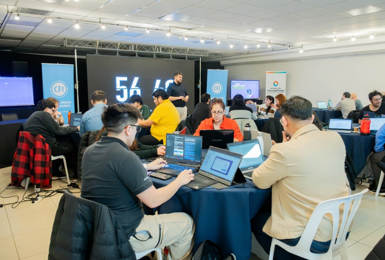 CON GRAN CONVOCATORIA Y PROYECTOS TECNOLÓGICOS LOCALES CONCLUYÓ LA 1° IATHON FUEGUINA 2026