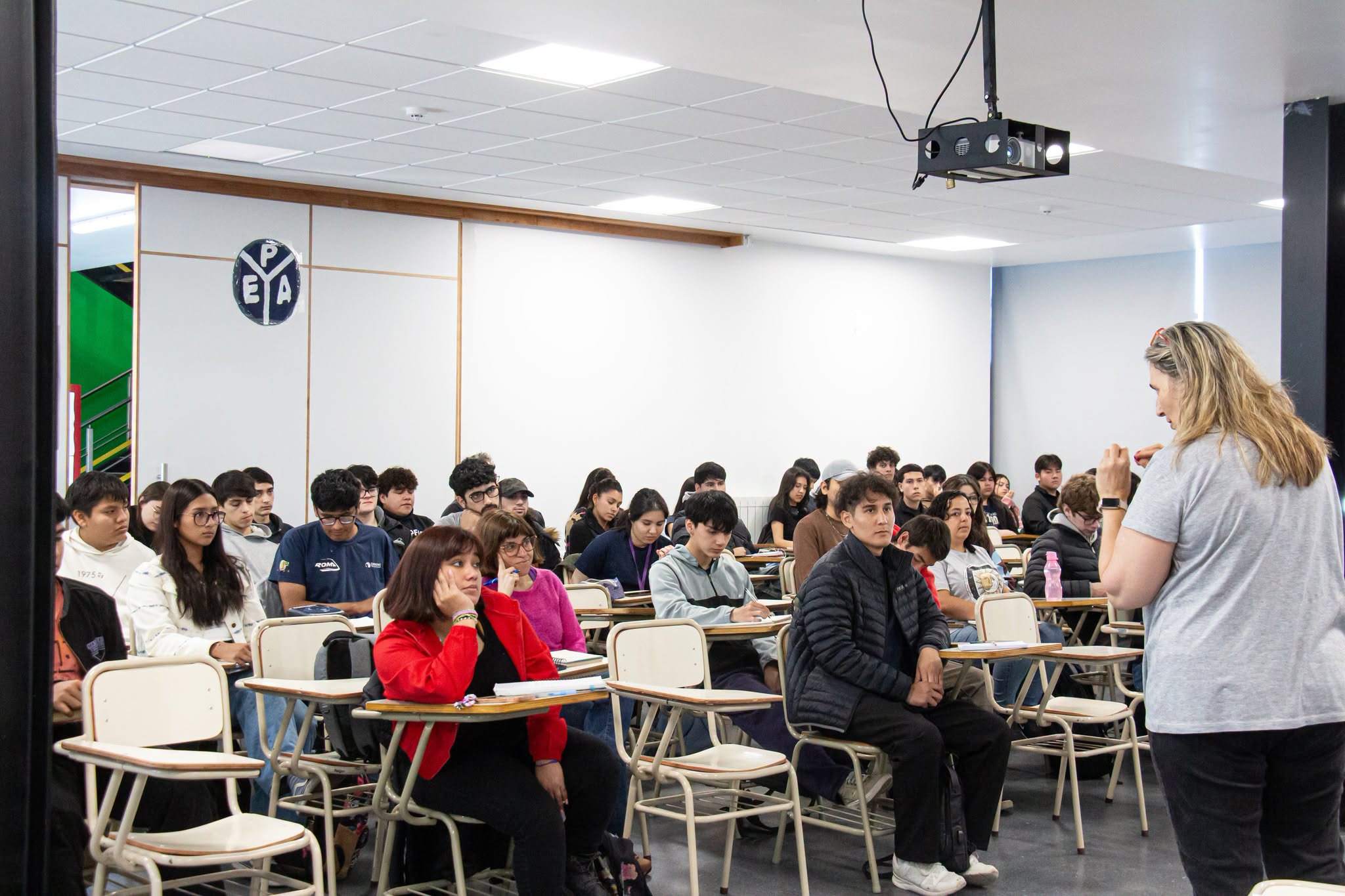 IMPULSO AL FUTURO: MÁS DE 200 NUEVOS ESTUDIANTES INICIAN EL CIU EN LA UNTDF