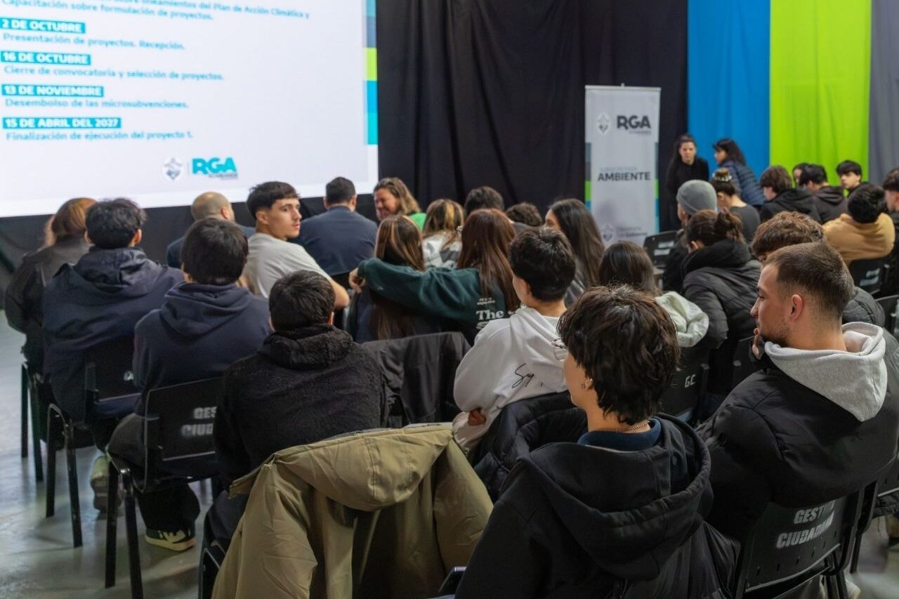 EL MUNICIPIO INVITA A JÓVENES DE LA CIUDAD A SUMARSE AL FONDO JUVENTUD Y ACCIÓN CLIMÁTICA DE BLOOMBERG PHILANTHROPIES