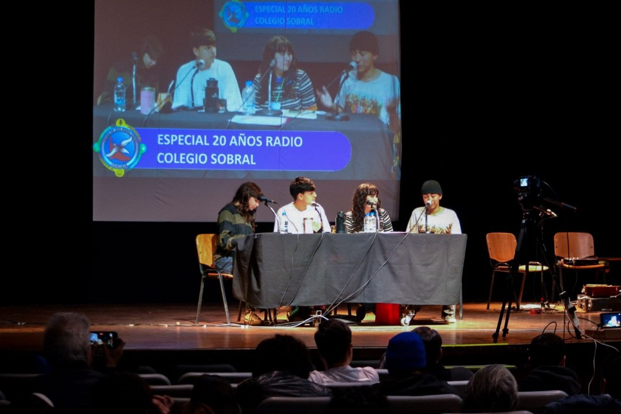 LA RADIO DEL COLEGIO SOBRAL CELEBRÓ SUS 20 AÑOS CON UNA TRANSMISIÓN EN VIVO