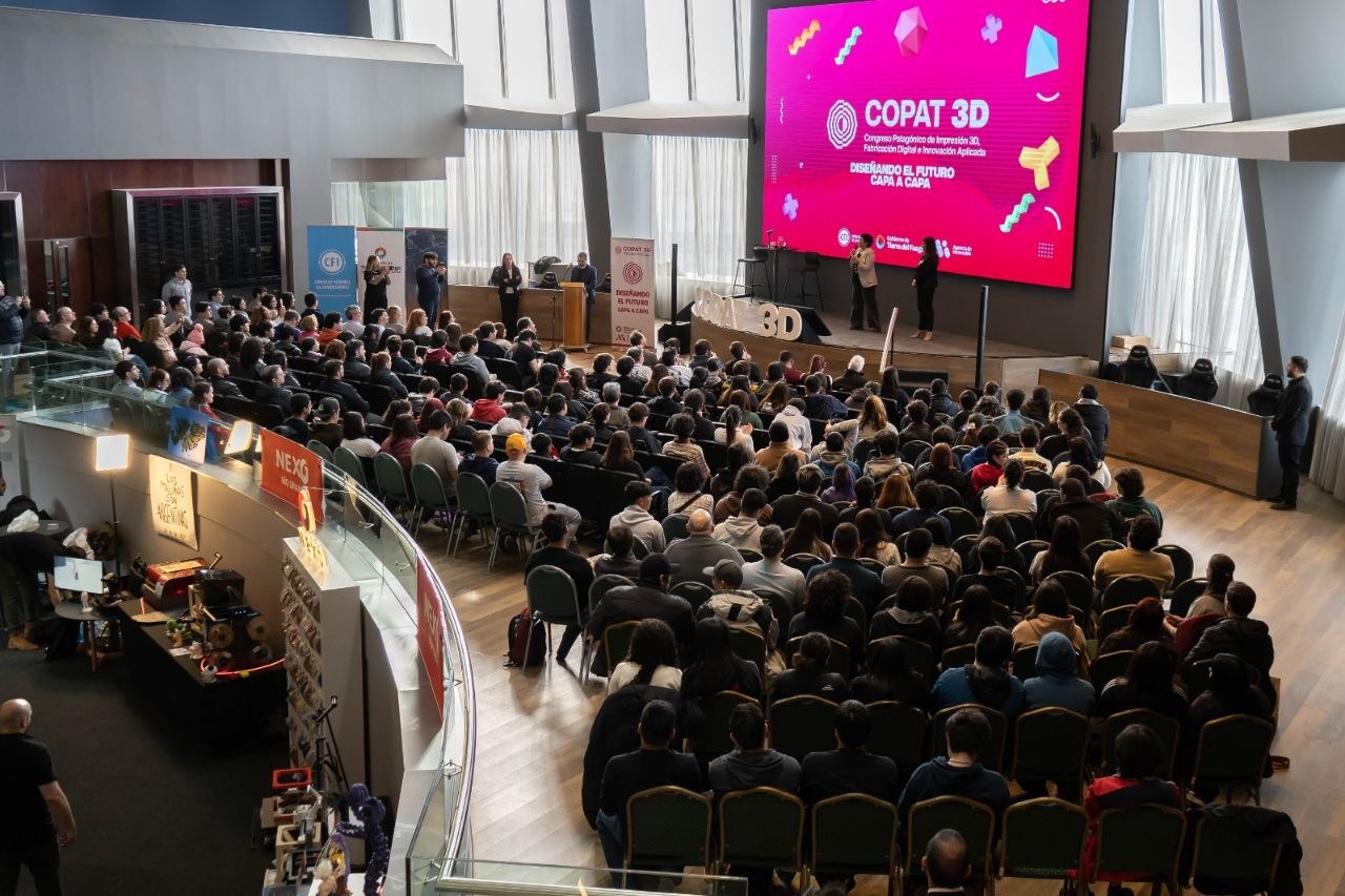 MÁS DE 300 PERSONAS PARTICIPARON DE LA PRIMERA JORNADA DEL CONGRESO PATAGÓNICO DE IMPRESIÓN 3D