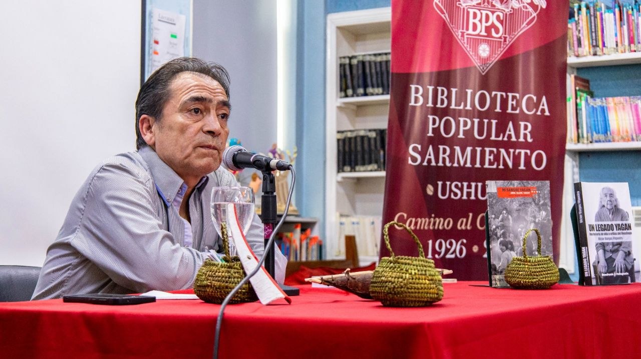LA MUNICIPALIDAD DE USHUAIA ACOMPAÑÓ LA PRESENTACIÓN DEL LIBRO “UN LEGADO YAGÁN” EN LA BIBLIOTECA POPULAR SARMIENTO