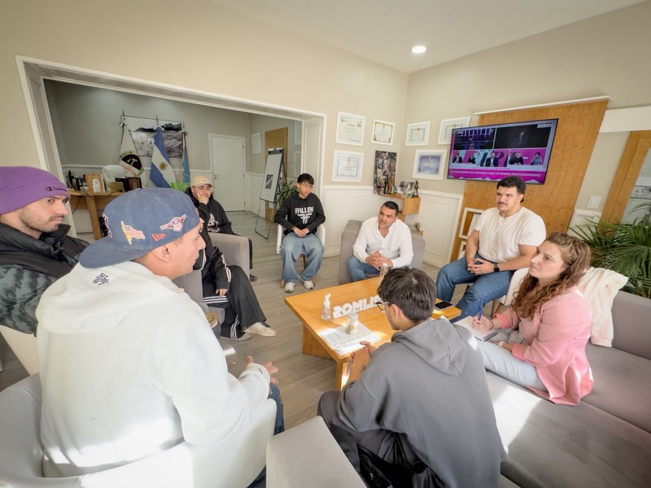 VUOTO SE REUNIÓ CON REFERENTES DEL RAP Y LA CULTURA URBANA DE USHUAIA