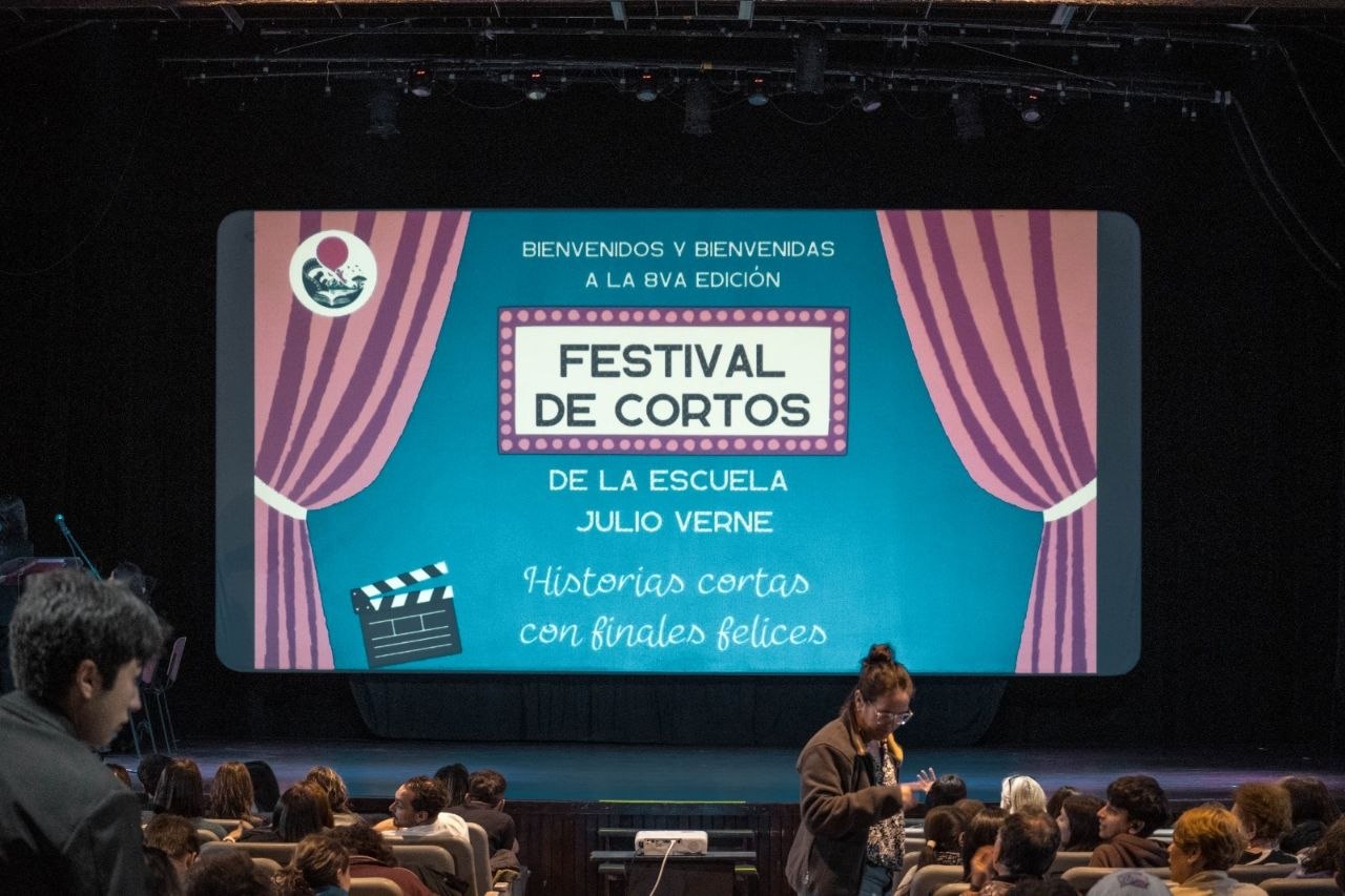 LA MUNICIPALIDAD DE USHUAIA ACOMPAÑÓ LA 8° EDICIÓN DEL “FESTIVAL DE CORTOS DE LA ESCUELA JULIO VERNE”